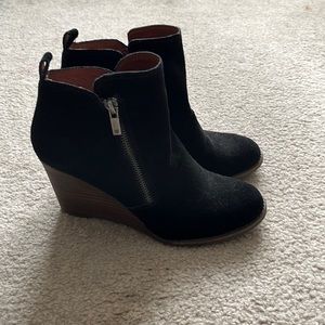 Lucky Brand black suede wedge booties size 7